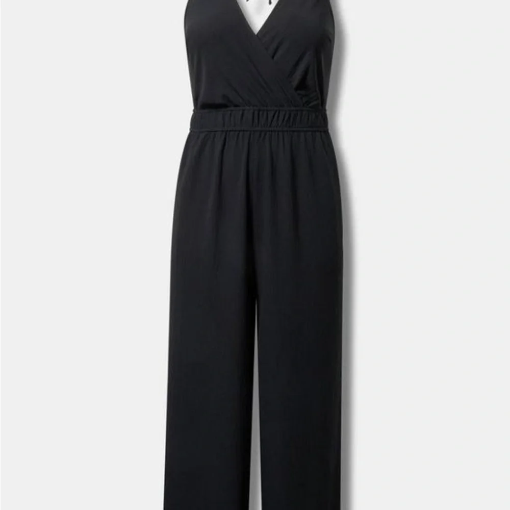 Torrid Black V-Neck Jumpsuit with Wide-Leg Palazzo Pants - Picture 4 of 6